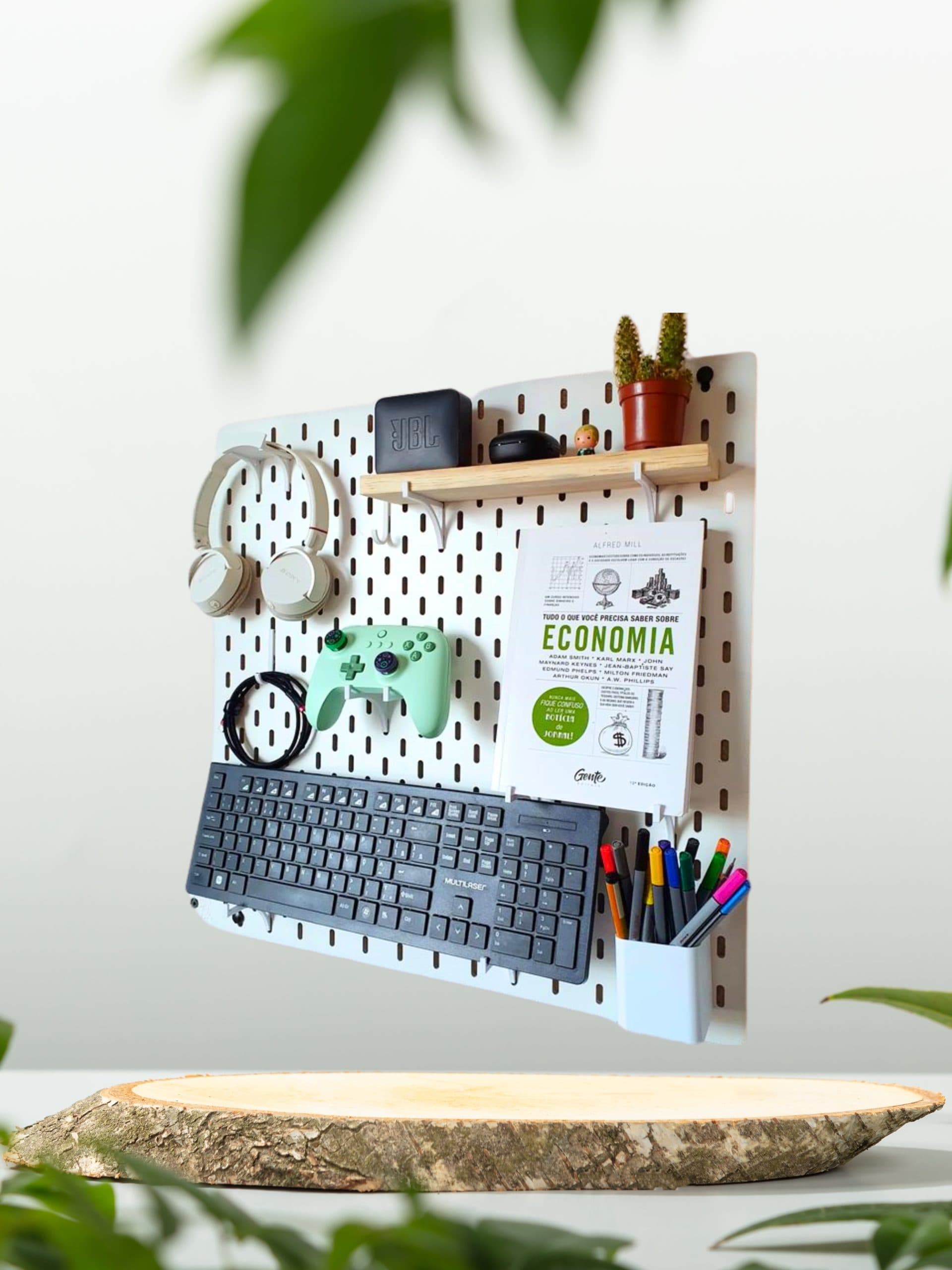 Workstation Elite – 22×22 PegBoard